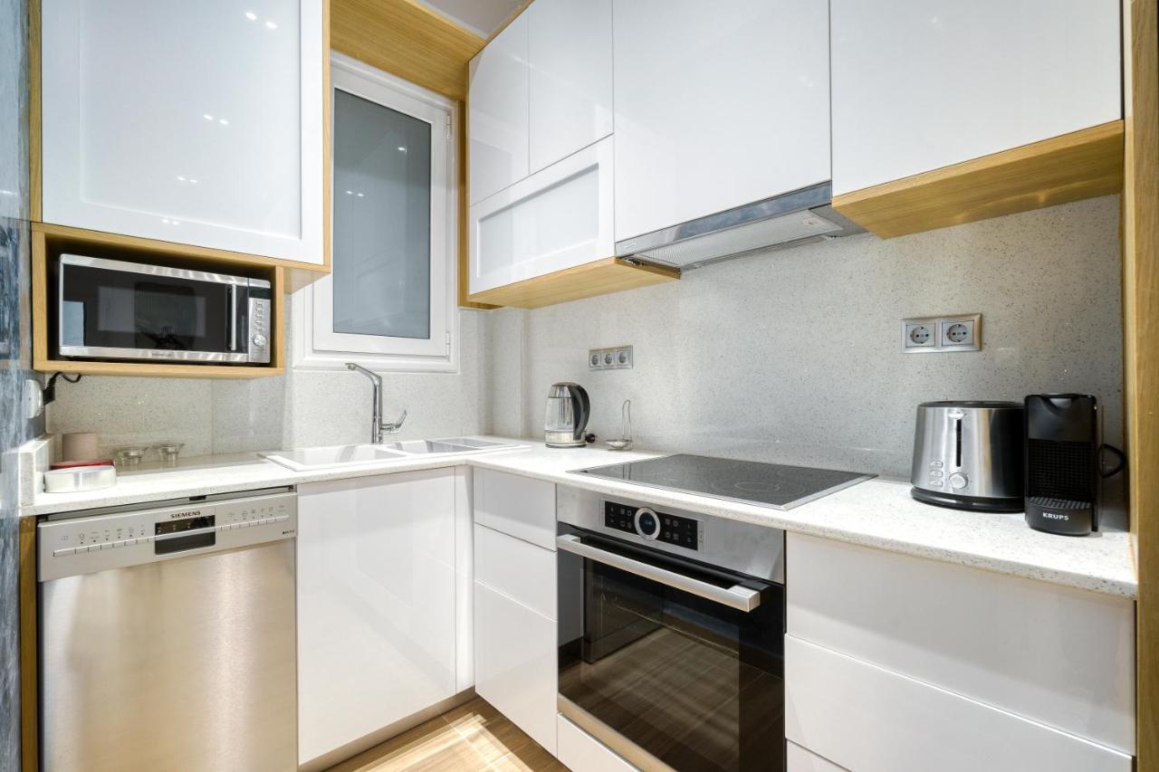 Stylish, Sunny New 2 Bedroom, Prime Central Athens Ngoại thất bức ảnh