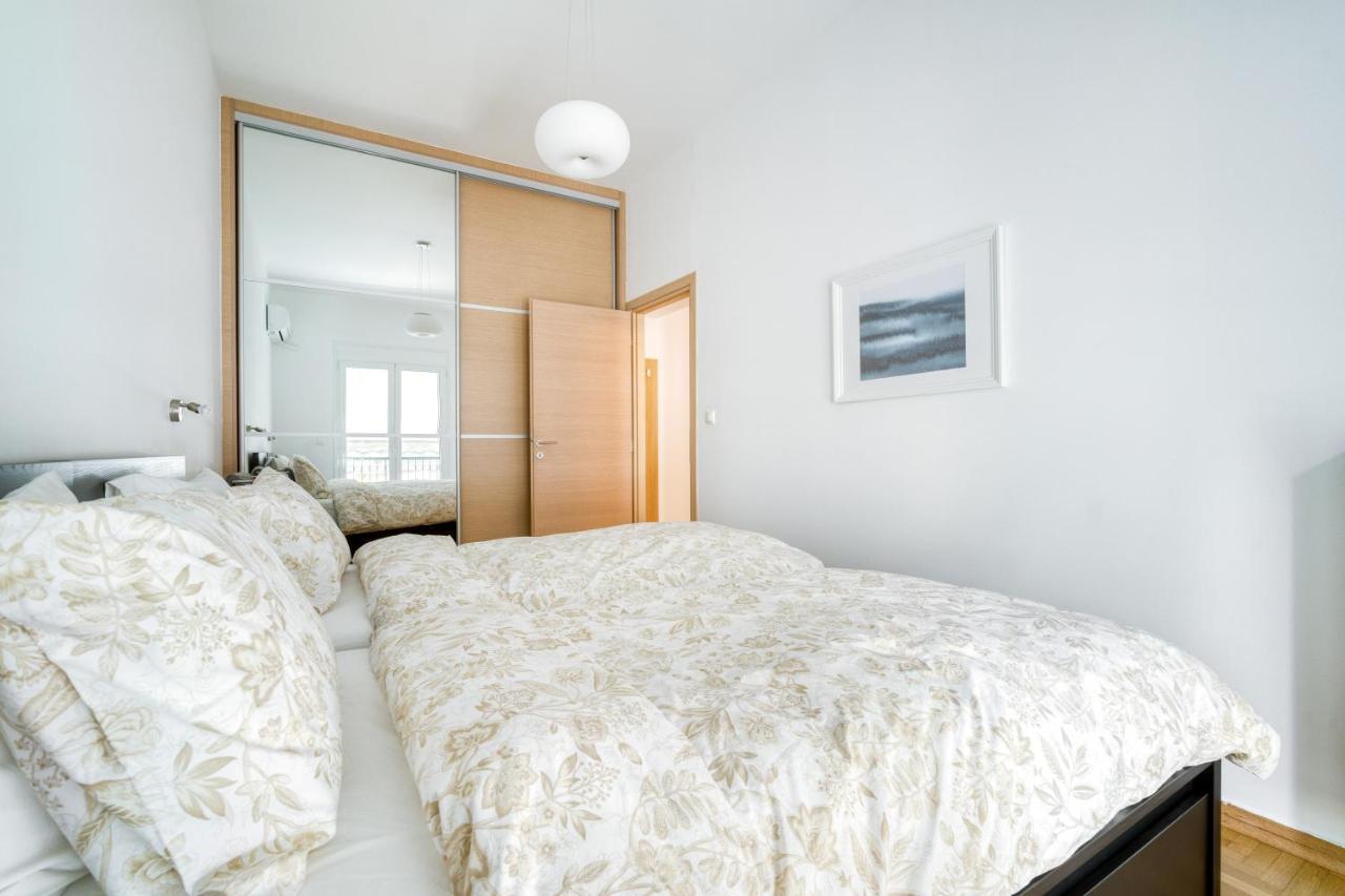 Stylish, Sunny New 2 Bedroom, Prime Central Athens Ngoại thất bức ảnh